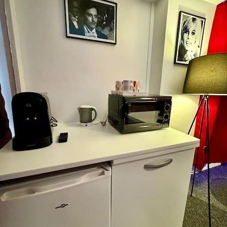 Experience Cinema Immersif Dans Appartement Renove Pres De Montmartre パリ エクステリア 写真